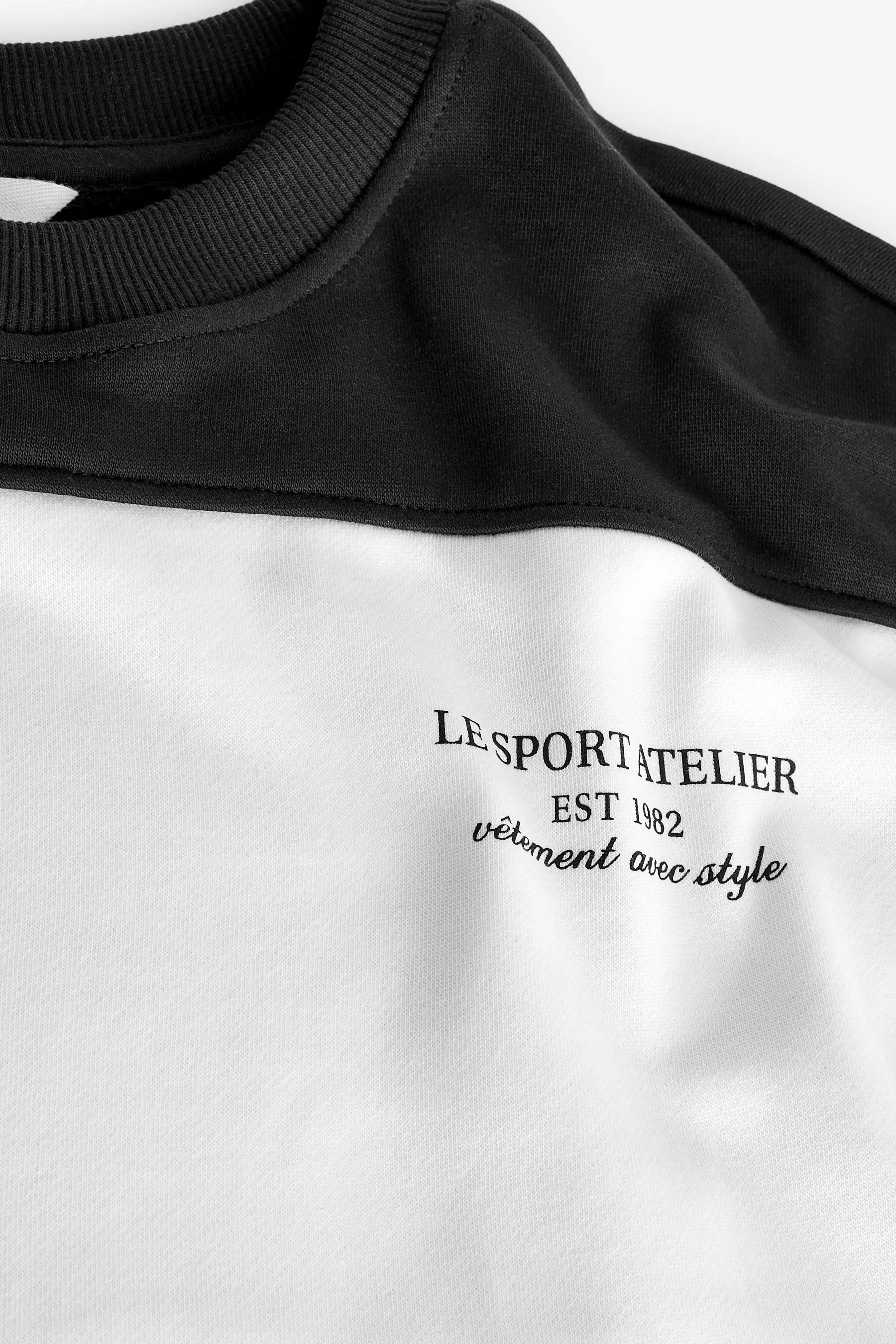 Felpa comoda con stampa grafica A righe scritta 