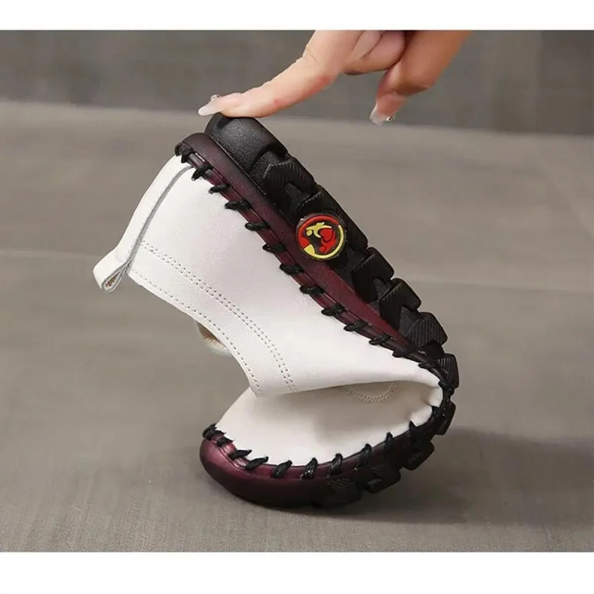 Scarpe da ginnastica Scarpe da donna Mocassini Stringati in pelle Piatta Nuova Primavera 2024 Casual Comoda Mamma Scarpa Mujer Z