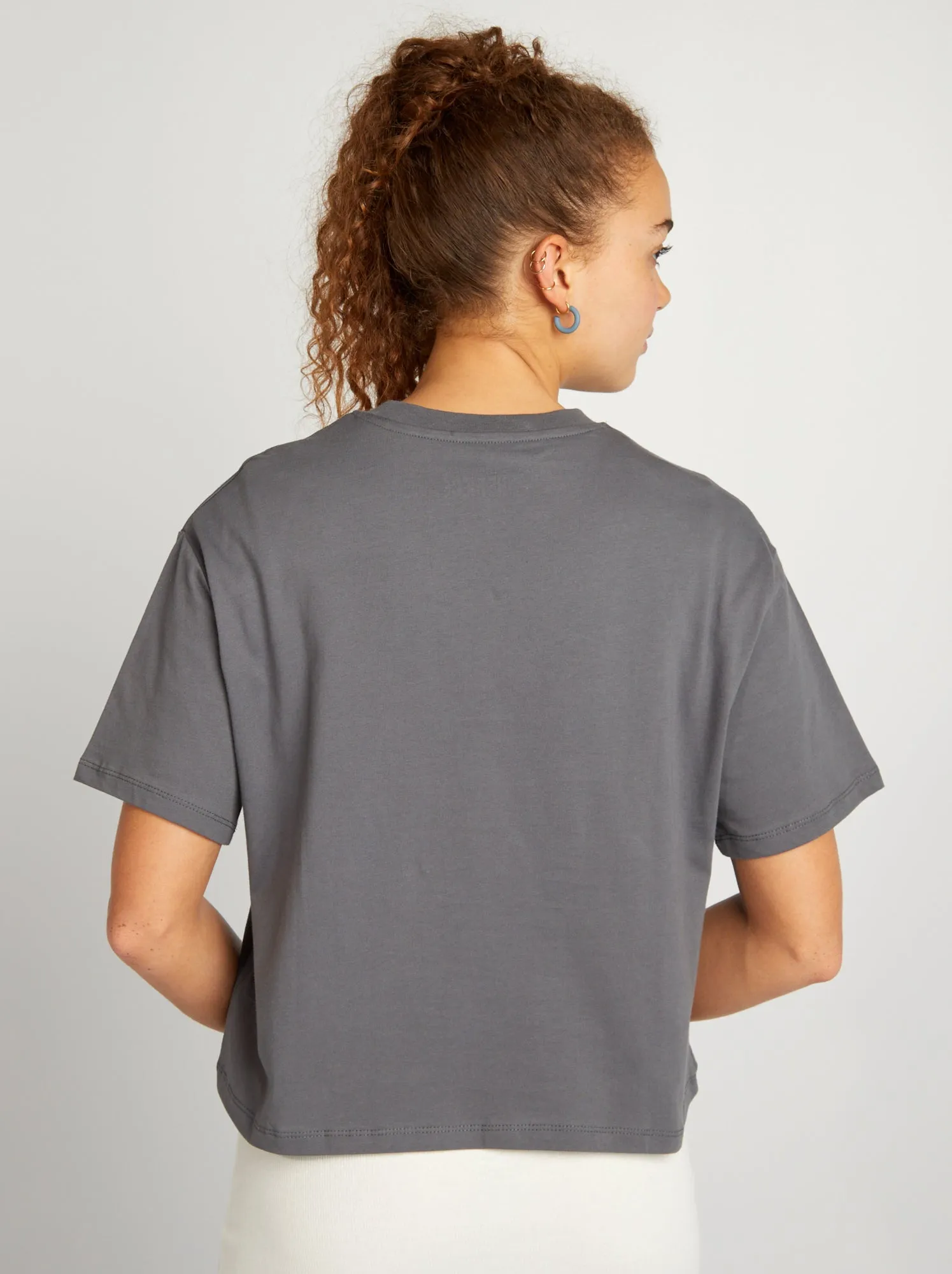 T-shirt larga cropped 'One Piece' - GRIGIO